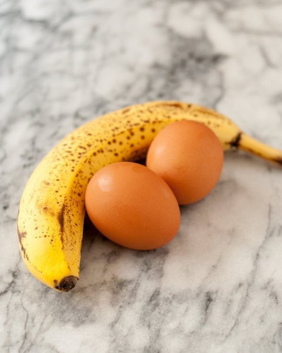 Банановые блинчики: быстрый и полезный перекус всего из двух ингредиентов