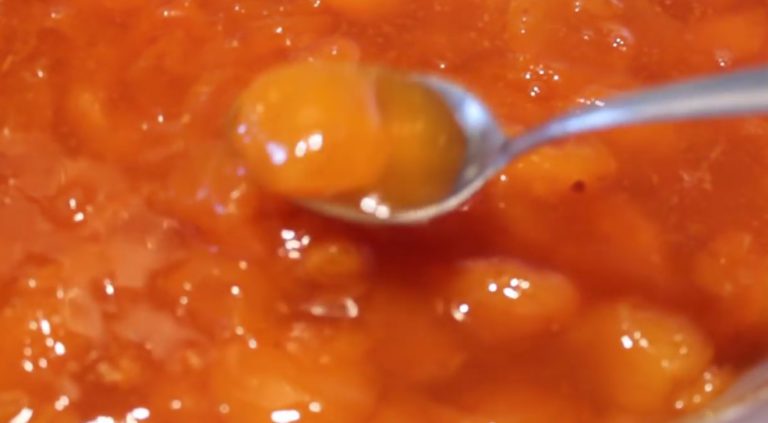 Варенье из абрикосов на зиму: 5 рецептов без косточек и дольками