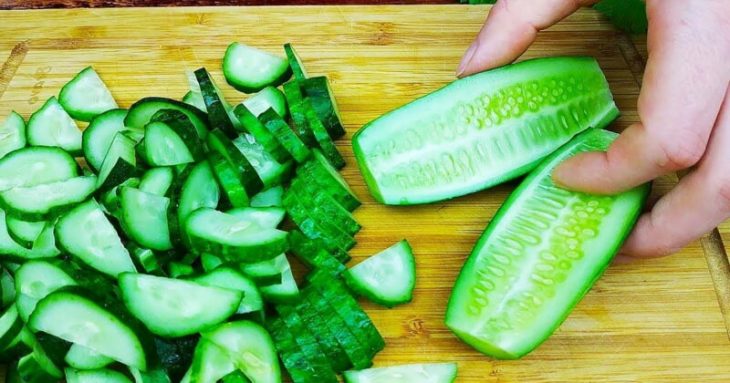 Открыла для себя новый салат из огурцов. ВКУСНОТИЩА за 5 минут! Открыла для себя новый салат из огурцов. ВКУСНОТИЩА за 5 минут!