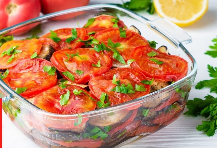 Вкуснотища из помидорчиков и баклажанов! Съедается до последнего кусочка! Вкуснотища из помидорчиков и баклажанов! Съедается до последнего кусочка!