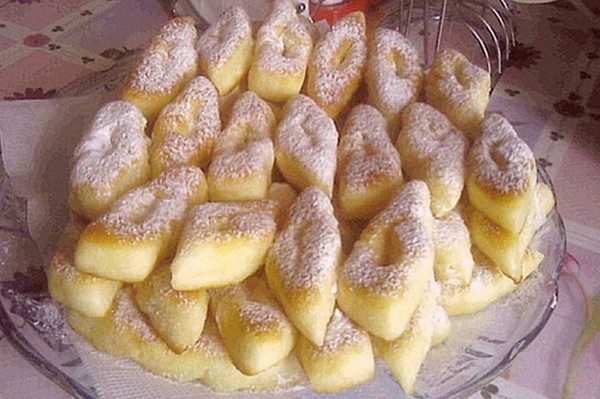 Пышные и вкусные вергуны. готовятся быстро и так же быстро съедаются! Пышные и вкусные вергуны. готовятся быстро и так же быстро съедаются!