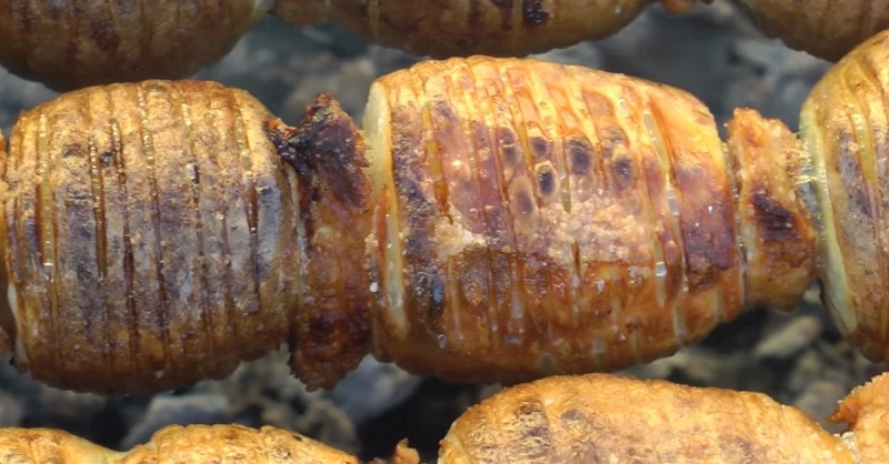 Шашлык из картофеля, который съедается быстрее мясного! Кулинарный шедевр всего из трех ингредиентов.