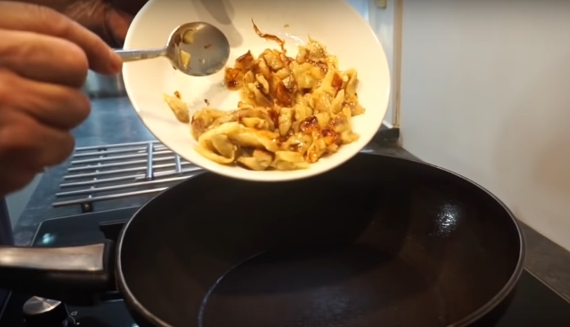 Мясо для фарша, 3 баклажана — и блюдо готово. Готовлю баклажаны с завязанными глазами.