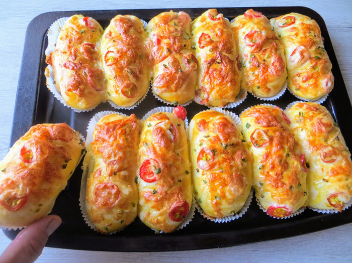 Сырные булочки, мягкие и с хрустящей корочкой! Сырные булочки, мягкие и с хрустящей корочкой!