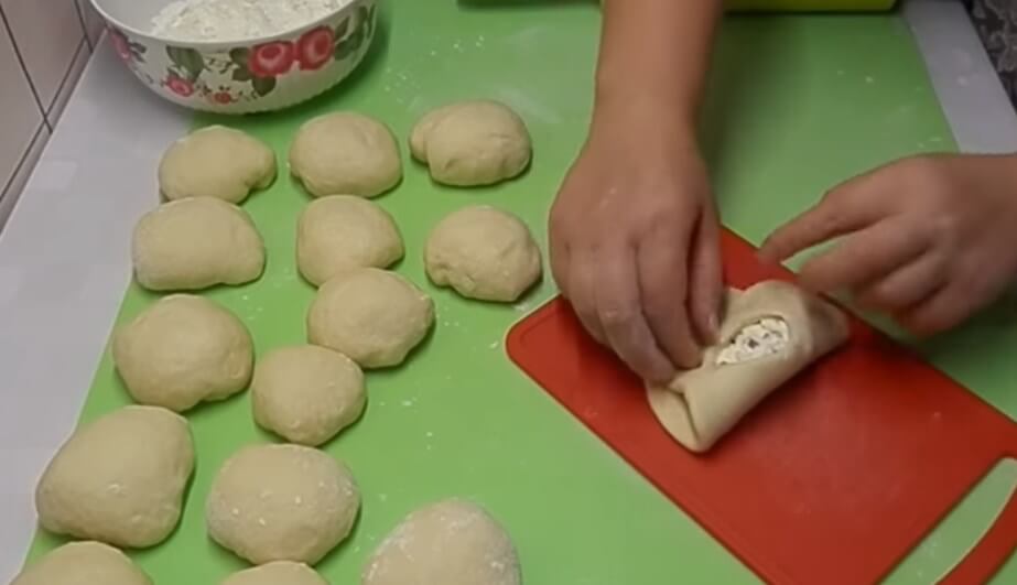 Булочки с творогом. 4 вкусных рецепта булочек в духовке