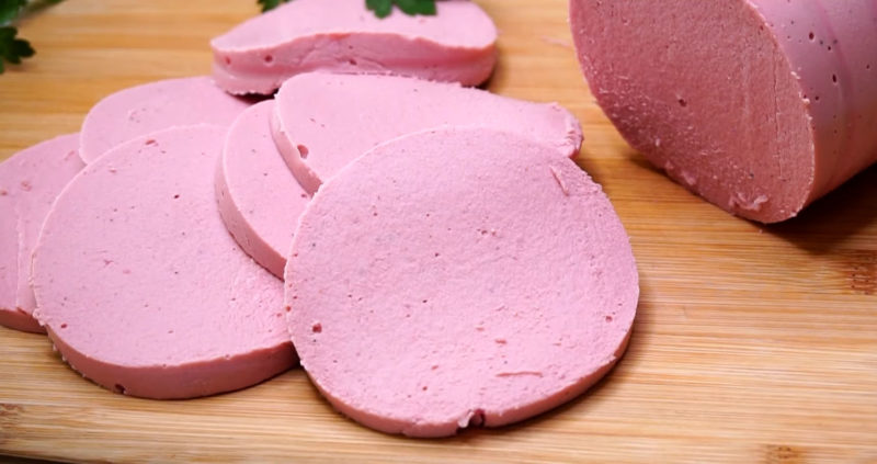 Домашняя варёная колбаса. Все очень просто и вкусно. Домашняя варёная колбаса. Все очень просто и вкусно.